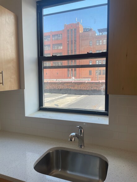 More Photos Of 789 E 144th St, Bronx Industrial For Lease