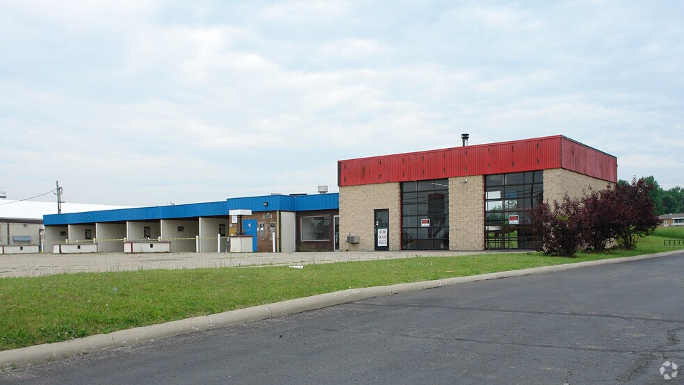 Primary Photo Of 1295 W 4th St, Mansfield Carwash For Lease