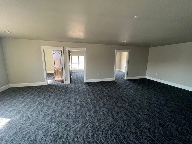 More Photos Of 472 E 1750 N, Vineyard Office For Lease