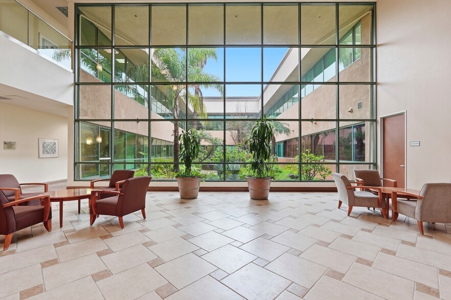More Photos Of 1000 Newbury Rd, Thousand Oaks Medical For Sale
