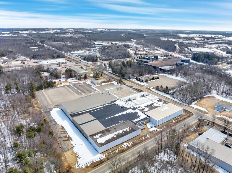 More Photos Of 2655 E Richmond St, Shawano Warehouse For Lease