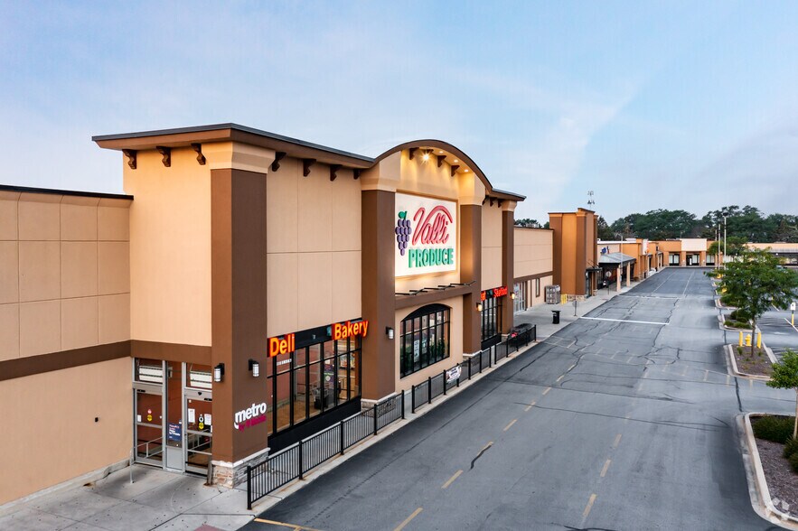 More Photos Of 19-171 E North Ave, Glendale Heights Unknown For Lease