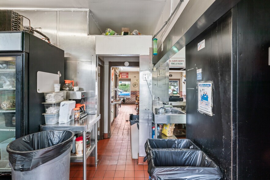 More Photos Of 231 Lux Ave, South San Francisco Storefront Retail Residential For Sale