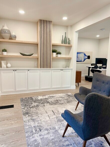 More Photos Of 212 Judah St, Roseville Loft Creative Space For Lease