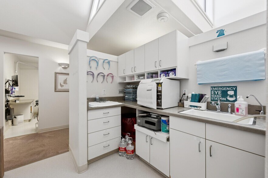 More Photos Of 864-868 2nd St, Santa Rosa Medical For Sale