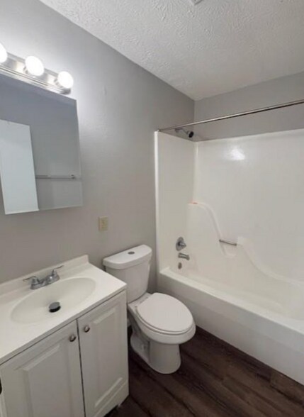 More Photos Of 1034 Belle Valley, Belleville Apartments For Sale