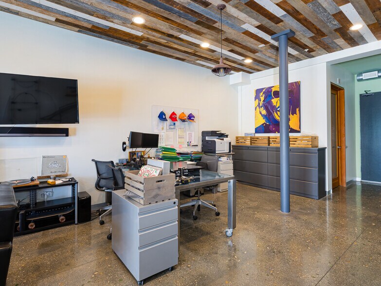 More Photos Of 215-237 California St, El Segundo Loft Creative Space For Lease