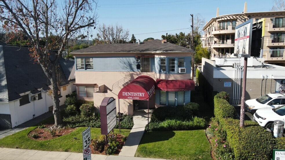 More Photos Of 4343 Laurel Canyon Blvd, Studio City Office For Lease