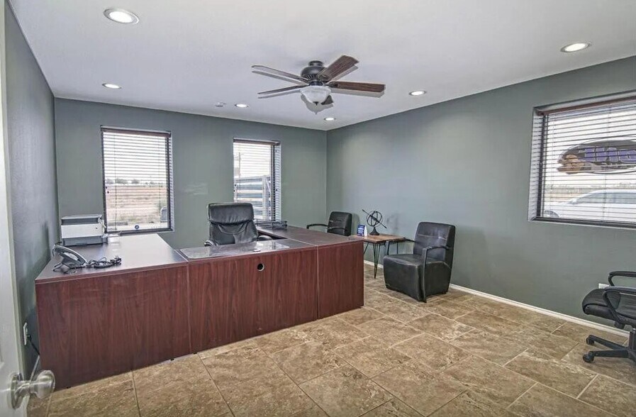 More Photos Of 9504 W County Road 60, Midland Warehouse For Sale