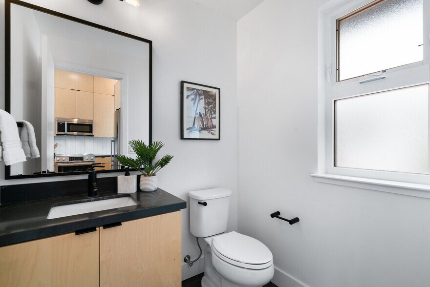 More Photos Of 202 Panetta Ave, Santa Cruz Flex For Sale