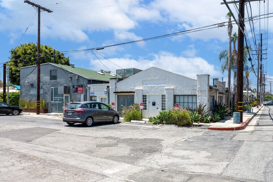 More Photos Of 2928-2950 Nebraska Ave, Santa Monica Loft Creative Space For Lease