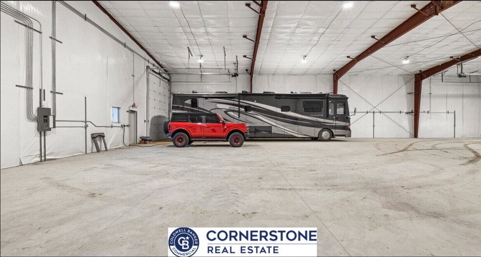 More Photos Of 214 Jon St, Glenrock Industrial For Sale