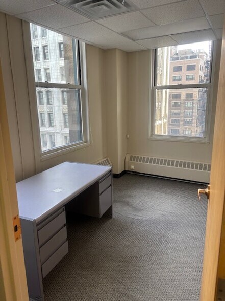 More Photos Of 111 N Wabash Ave, Chicago Medical For Sale