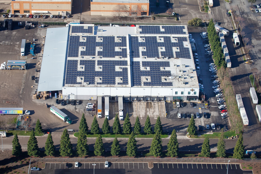 Primary Photo Of 4547 Frontier Way, Stockton Refrigeration Cold Storage For Sale