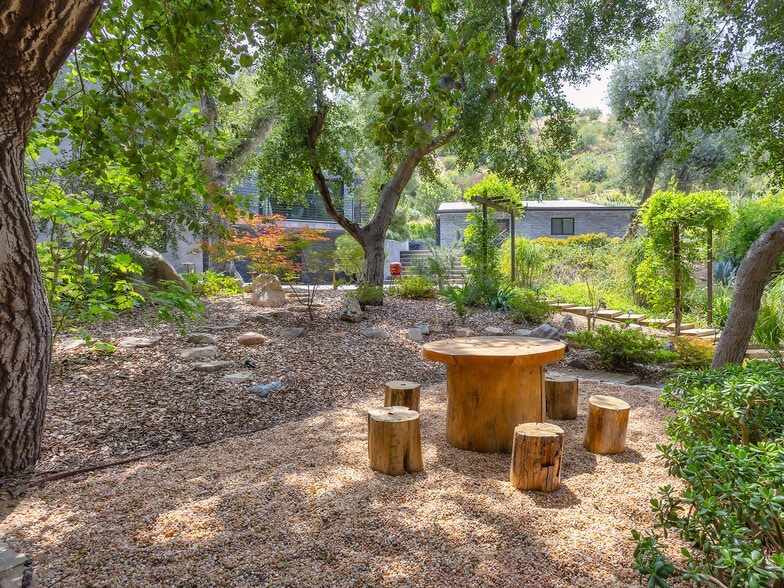 More Photos Of 7580 McGroarty Ter, Tujunga Apartments For Sale