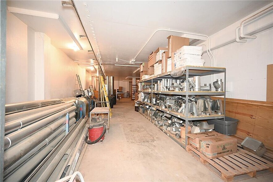 More Photos Of 205 W Brasfield St, Smithville Industrial For Sale