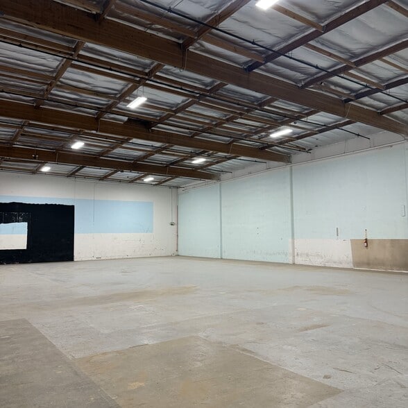More Photos Of 8621 Hayden Pl, Culver City Light Manufacturing For Sale