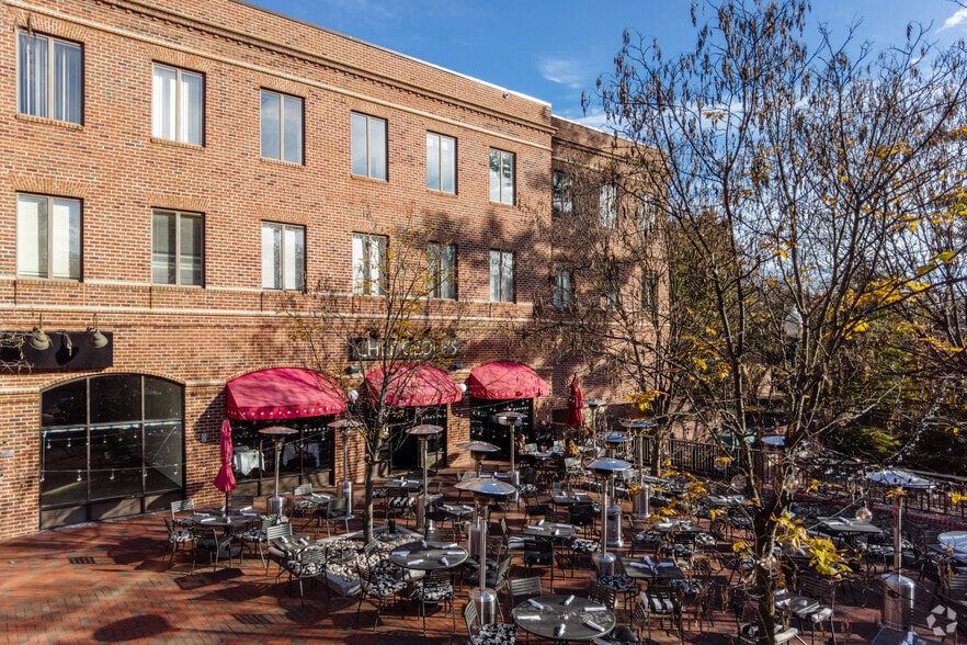 More Photos Of 3201 New Mexico Ave NW, Washington Office For Lease