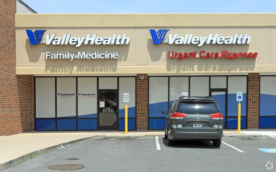 More Photos Of 4803 Gerrardstown Rd, Inwood Storefront For Lease