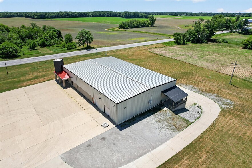 More Photos Of 8080 Matthews Hwy, Tecumseh Freestanding For Sale