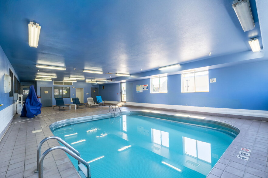 More Photos Of 3000 Singing Hills Blvd, Sioux City Hotel For Sale