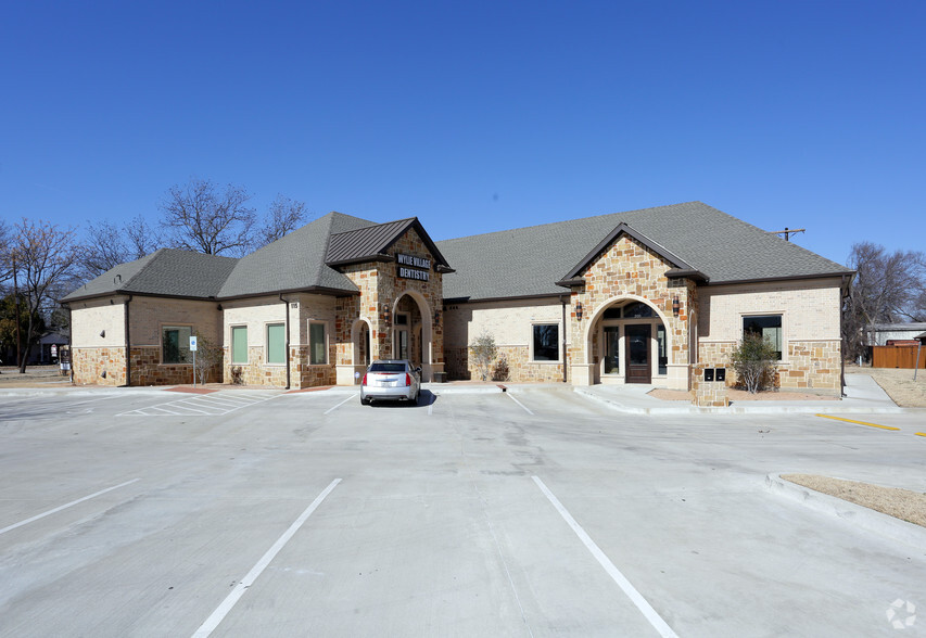 Primary Photo Of 115 S Birmingham St, Wylie Medical For Lease