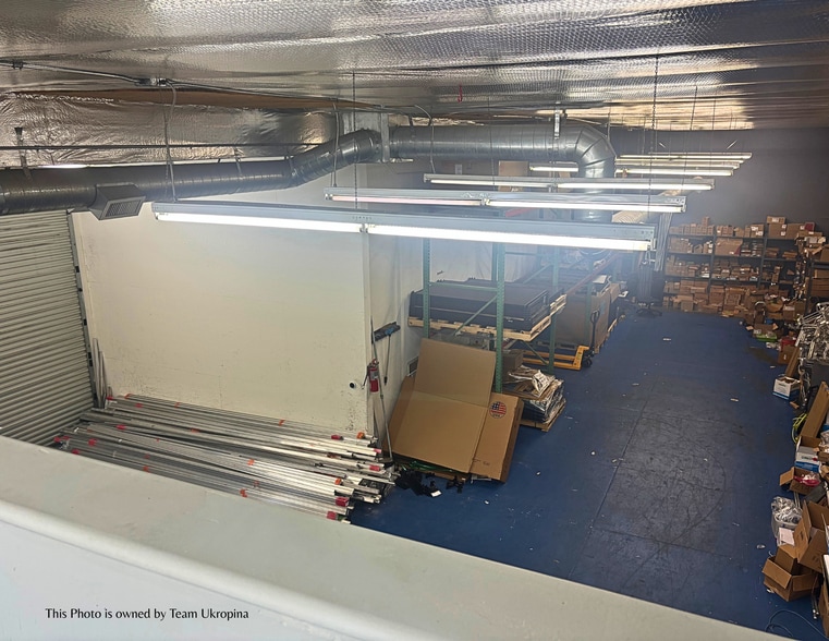More Photos Of 2610-2622 E Foothill Blvd, Pasadena Warehouse For Lease