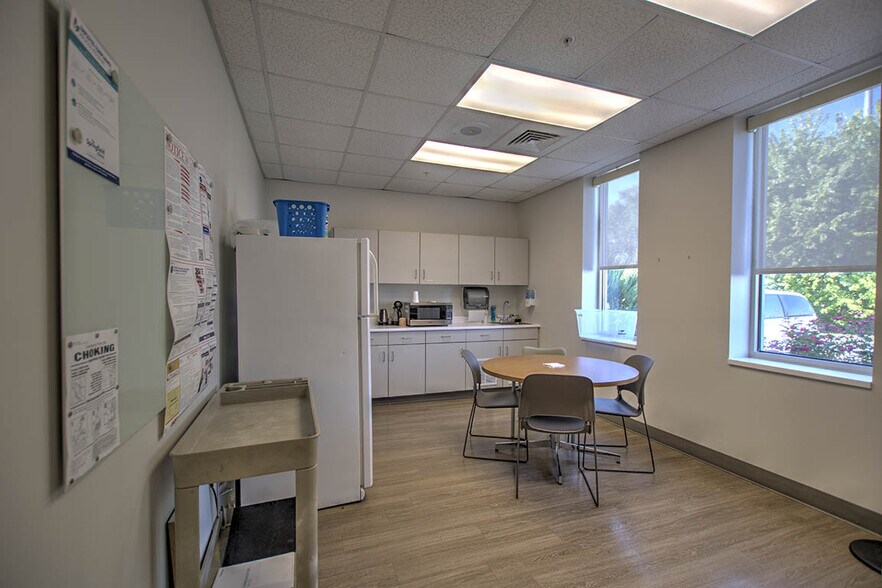 More Photos Of 2120 N 27th St, Decatur Rehabilitation Center For Sale