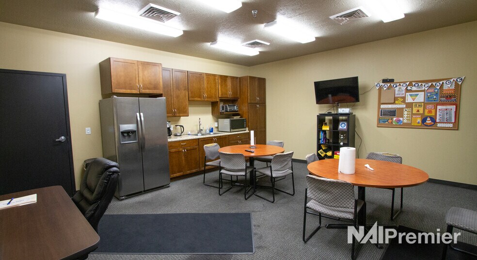 More Photos Of 3005-3099 S 1030 W, South Salt Lake Warehouse For Lease