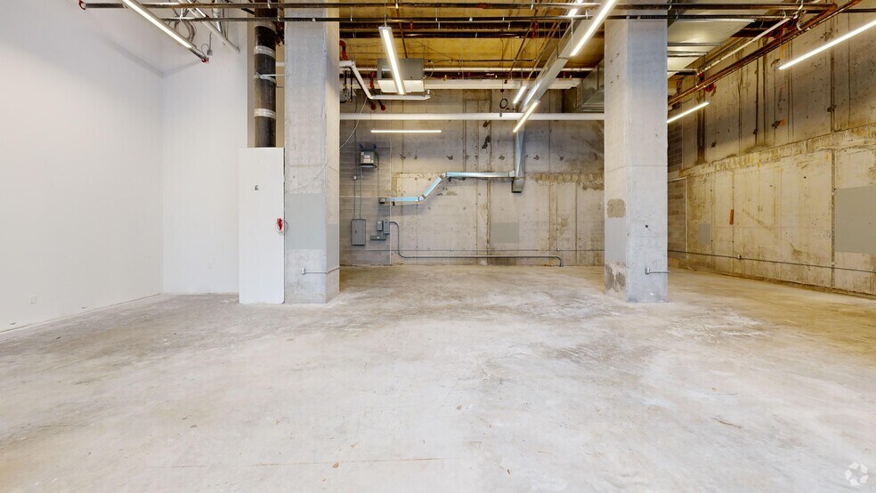 Primary Photo Of 591 Yonge St, Toronto Apartments For Lease
