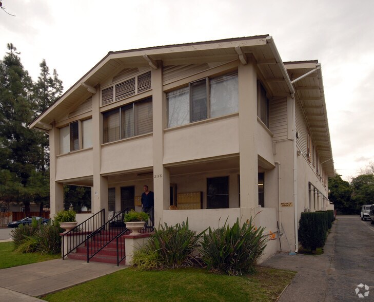 Primary Photo Of 2148 E St, La Verne Apartments For Lease