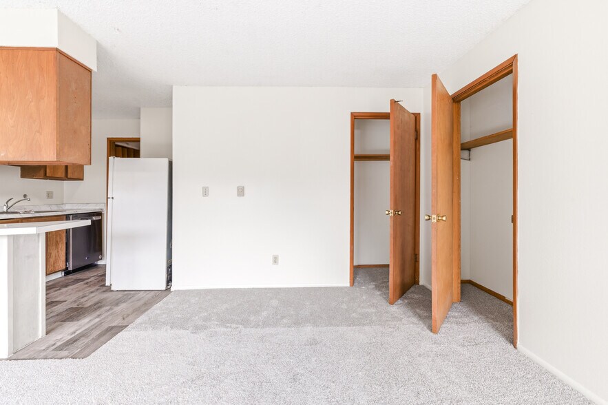 More Photos Of 14132 37th Ave S, Tukwila Apartments For Sale