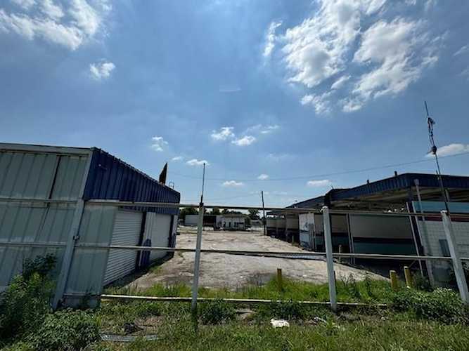 More Photos Of 1602 Collingsworth, Houston Land For Lease