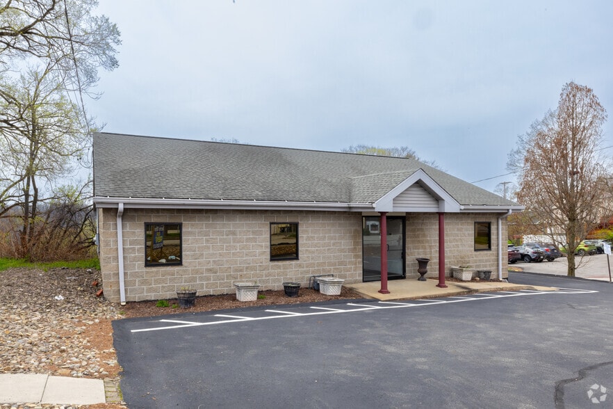 Primary Photo Of 1116 Lincoln Hwy, North Versailles Medical For Lease