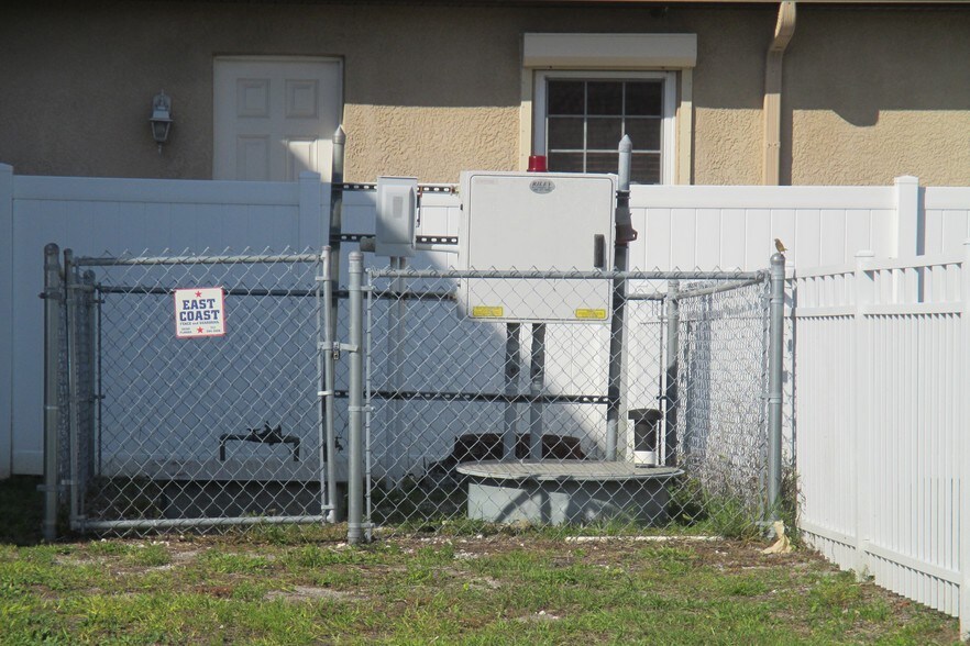 More Photos Of 3405 S Washington Ave, Titusville Freestanding For Sale