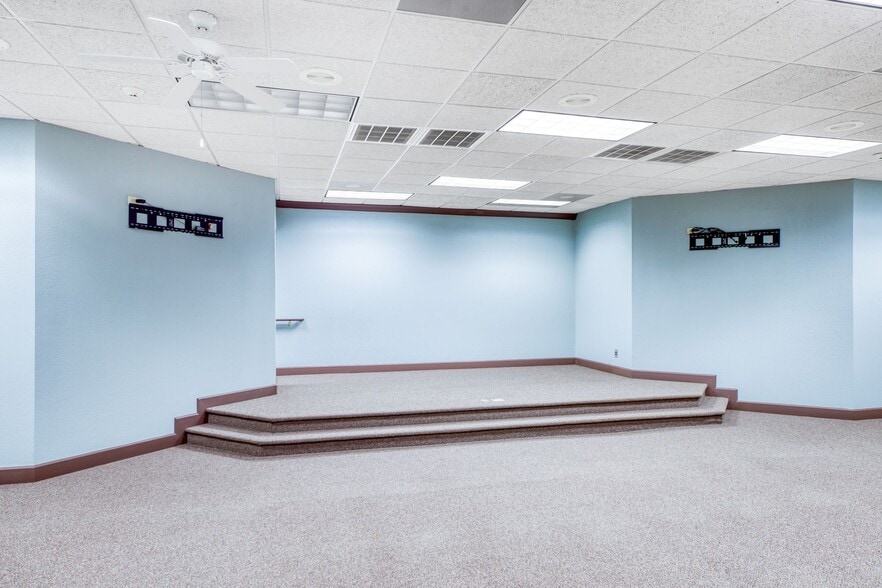 More Photos Of 1184 Davis Pl NW, Atlanta Religious Facility For Sale