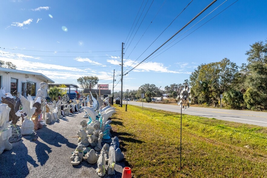More Photos Of 1300 Ponce De Leon Blvd, Brooksville Warehouse For Sale