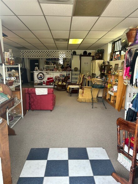 More Photos Of 3903 Main St, Middleburg Restaurant For Sale