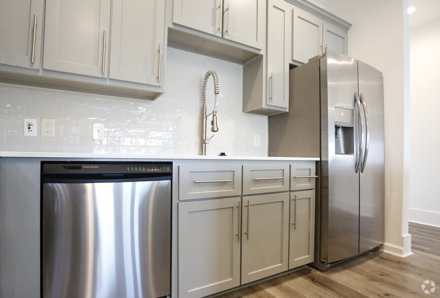 More Photos Of 141 Napoleon St, Baton Rouge Multifamily For Sale