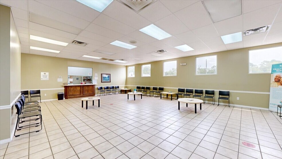 More Photos Of 113 Bo Bo Dr, Crystal Springs Freestanding For Lease