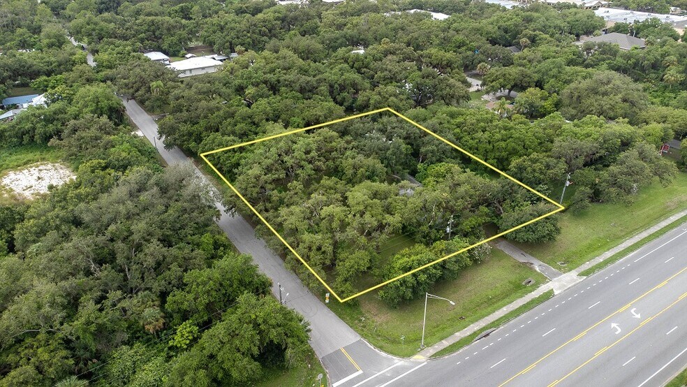 More Photos Of 351 Hickpochee Ave, LaBelle Office Residential For Sale