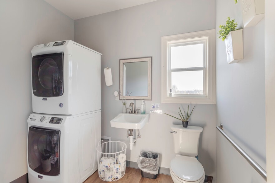 More Photos Of 2356 Alabama River Pky, Millbrook Flex For Sale