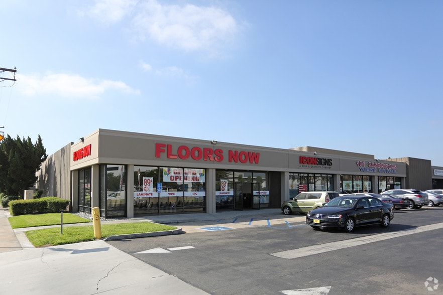 More Photos Of 3170-3198 E La Palma Ave, Anaheim Showroom For Lease