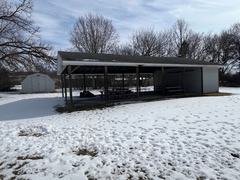 More Photos Of 212 S Sherman St, Leslie Religious Facility For Sale