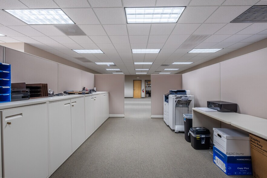 More Photos Of 7261 Burlington Rd, Whitsett Office For Sale