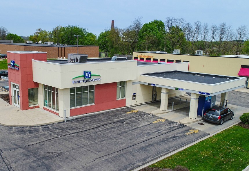 More Photos Of 154 S Western Ave, Carpentersville Bank For Sale