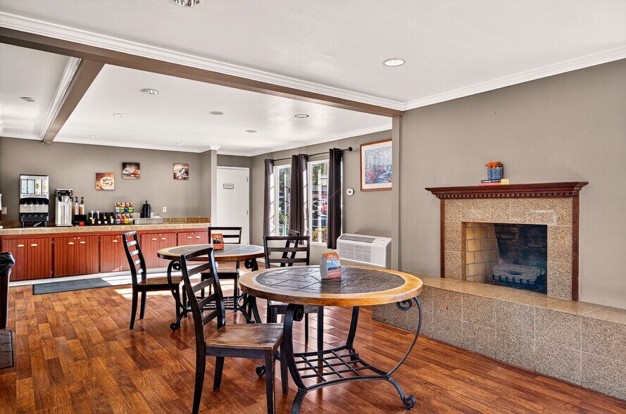 More Photos Of 725 Broadway St, Chico Hotel For Sale