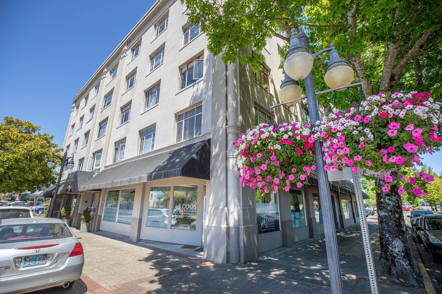 More Photos Of 340 Central Ave, Coos Bay Medical For Lease