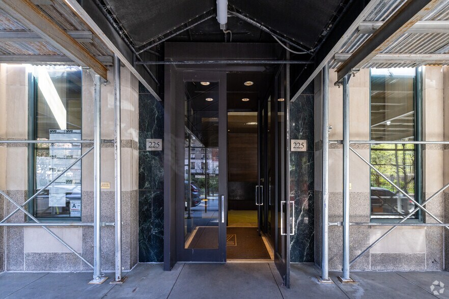 More Photos Of 250 Albany St, New York Apartments For Sale