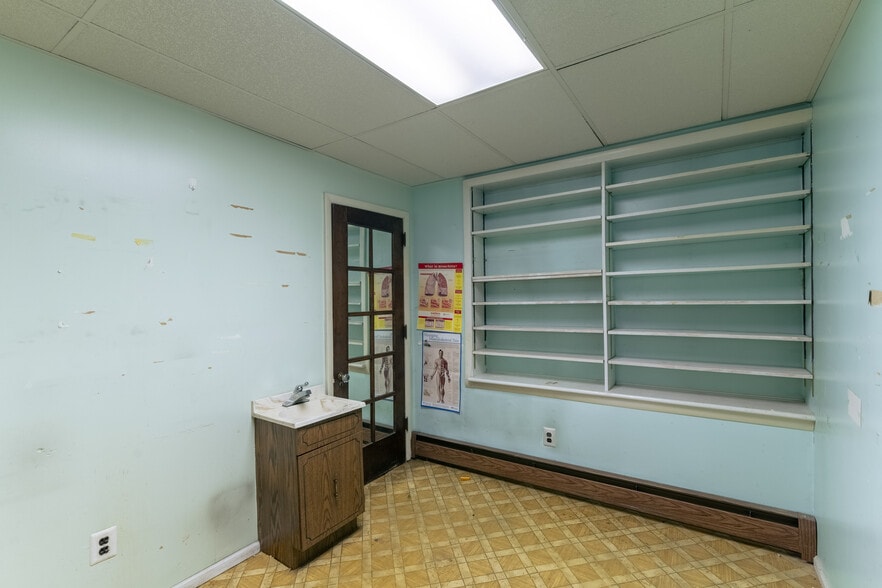 More Photos Of 115 Clifton Ave, Collingdale Specialty For Sale